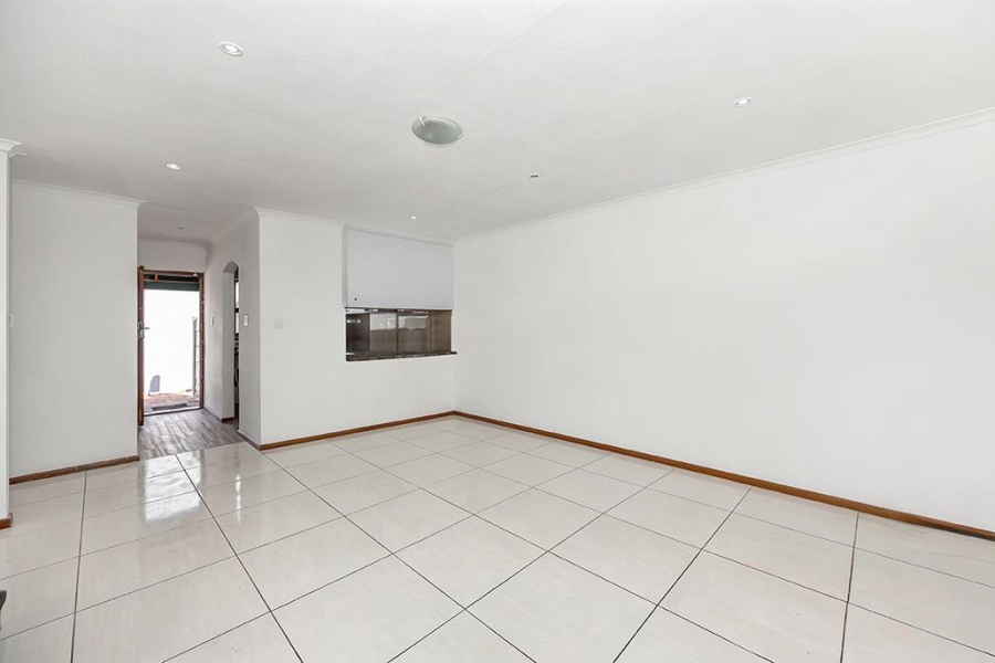 2 Bedroom Property for Sale in Table View Western Cape